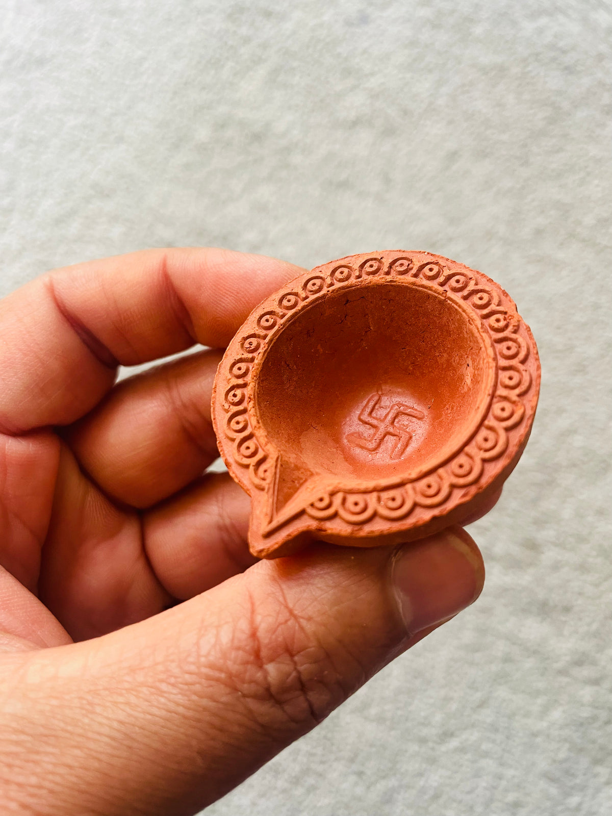 Plain Terracotta Diyas – Different Sizes & Shapes