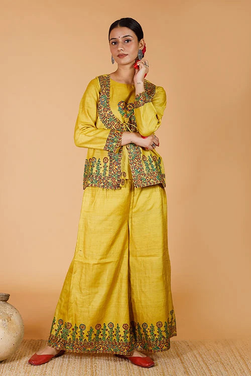 'Sunehri Phoolwari' Handpainted Madhubani Tussar Silk Kurta & Bandi Set